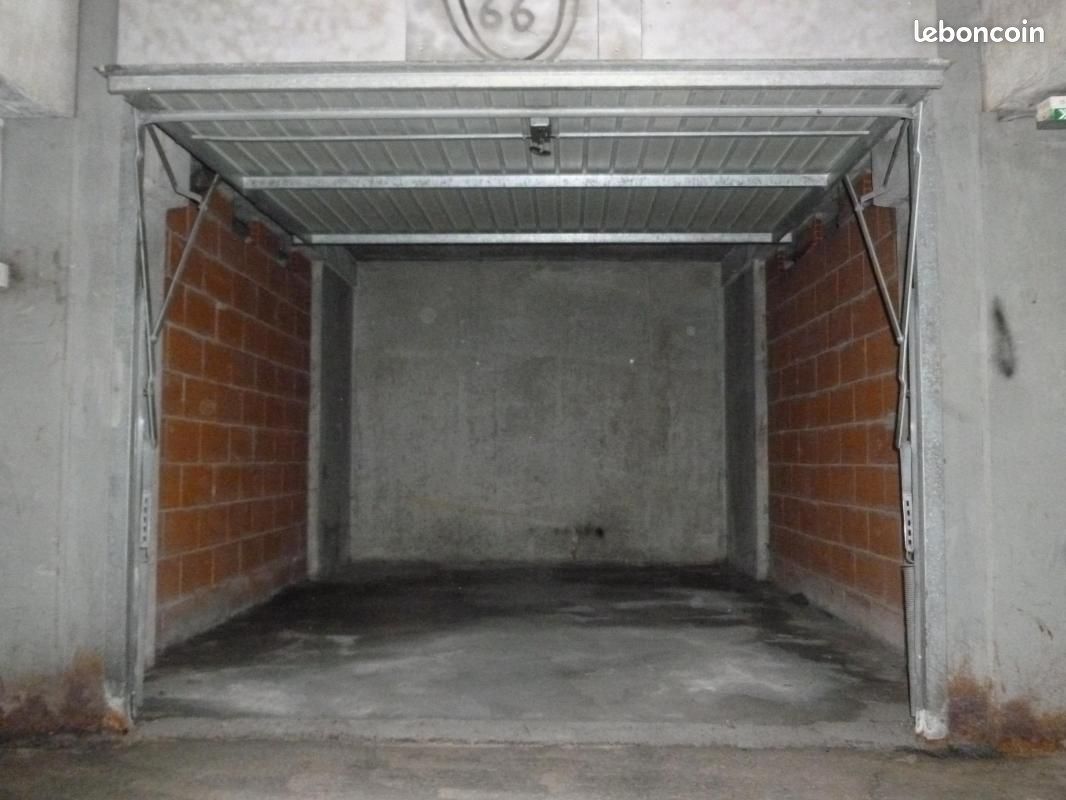 Parking 16 m² · à Toulouse · 16 m² · 93 €/mois