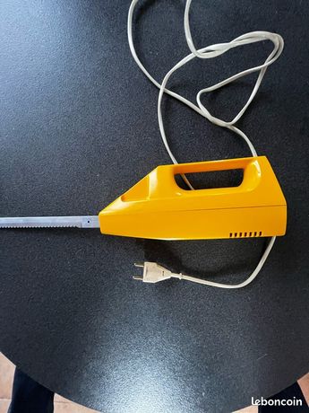 ANCIEN COUTEAU ELECTRIQUE Moulinex dans son emballage d'origine EUR 22