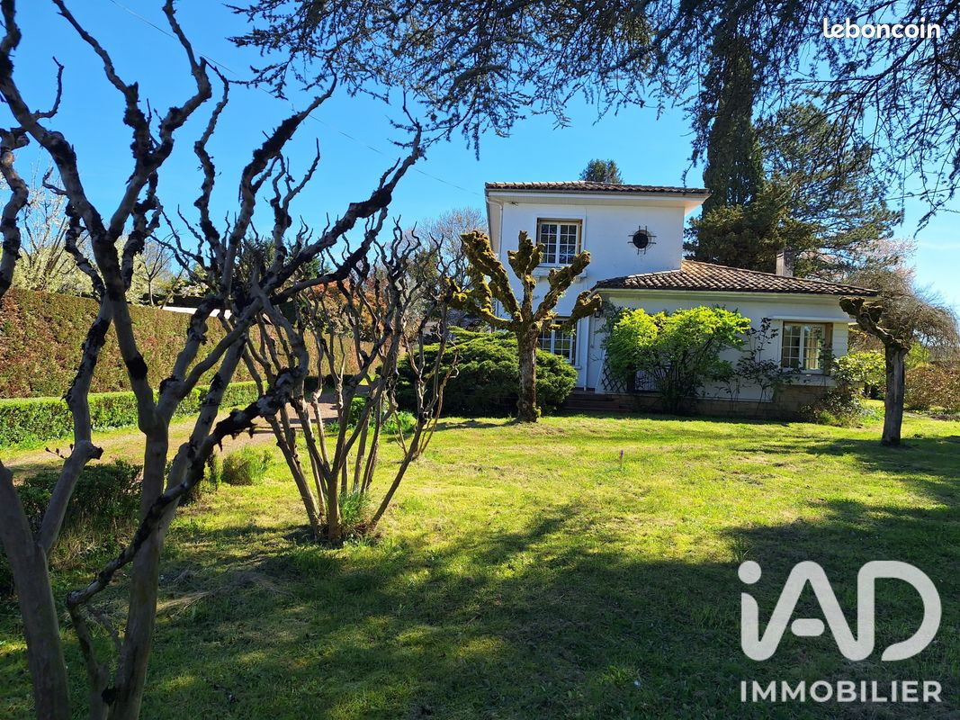 Maison 5 pièces 151 m² · à Pineuilh · 151 m² · 195 000 €