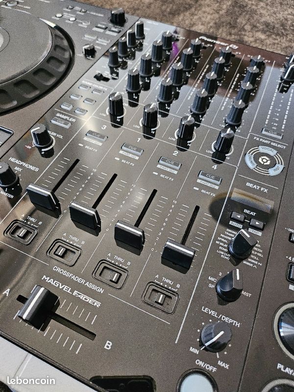 Pioneer ddj FLX10 (image 2)