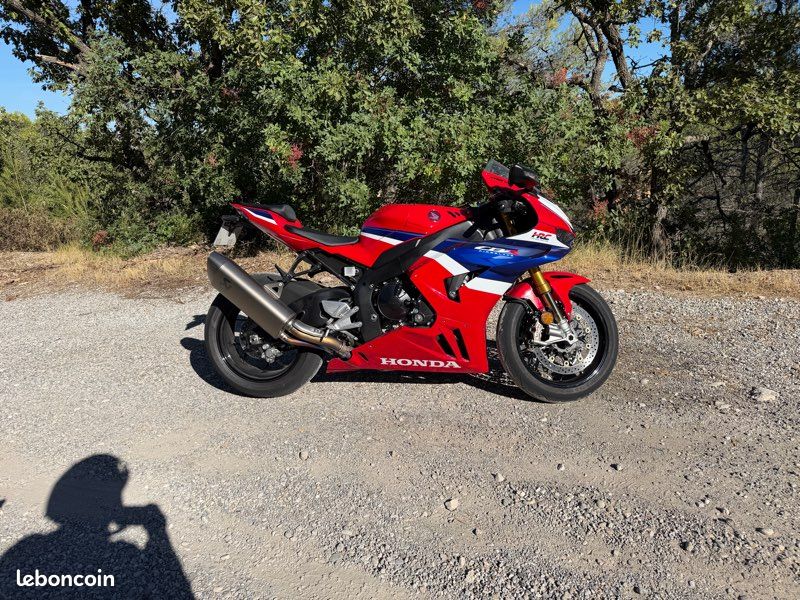 Honda cbr 1000 rr r fireblade sp - Motos