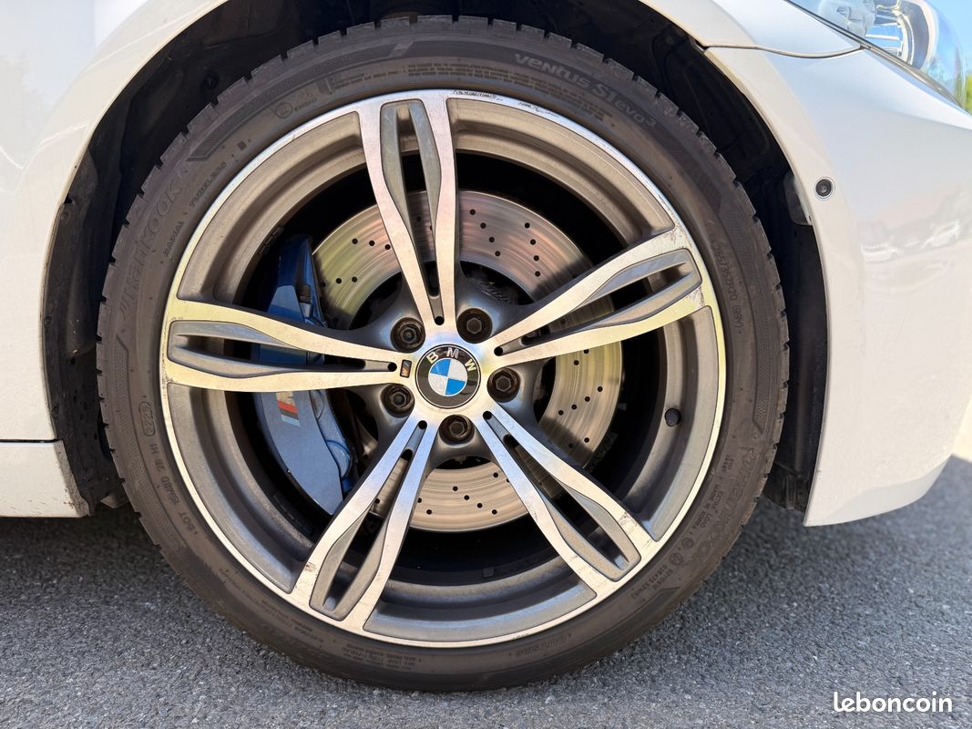 BMW M5 4.4 V8 560ch MOTORSPORT / FULL OPTIONS / EXTENSION DE GARANTIE 12 MOIS OFFERTE (image 27)