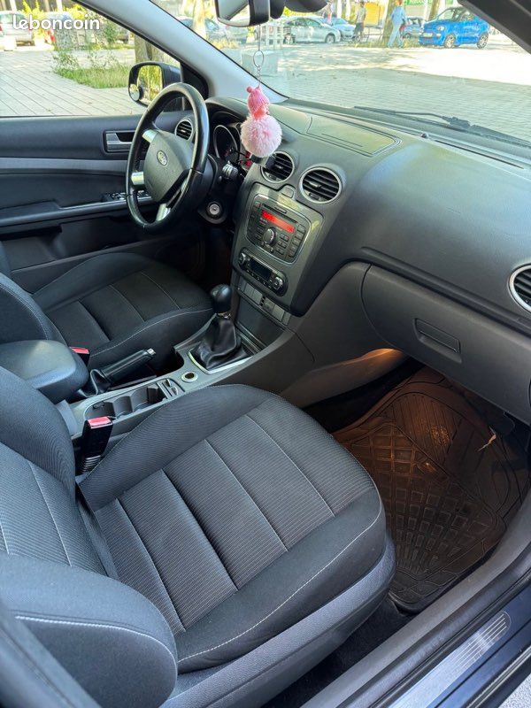Ford focus 2011 (image 3)