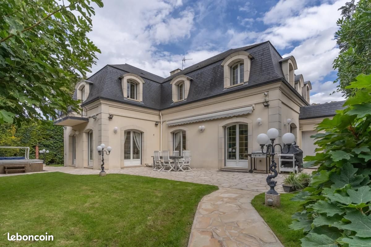 Maison 7 pièces 390 m² · à Saint-Gratien · 390 m² · 1 720 000 €