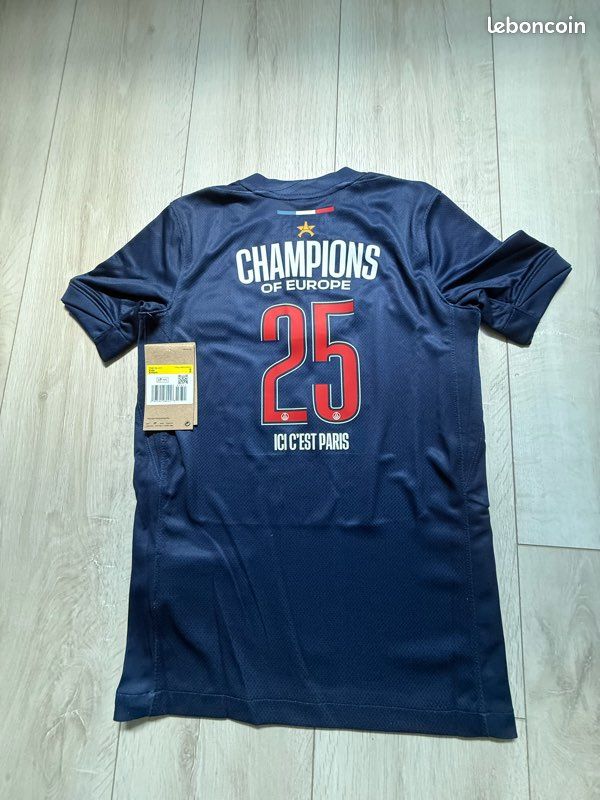 Maillot Nike PSG Domicile 2025 Homme Taille L – Neuf Avec étiquette – Pièce Collector