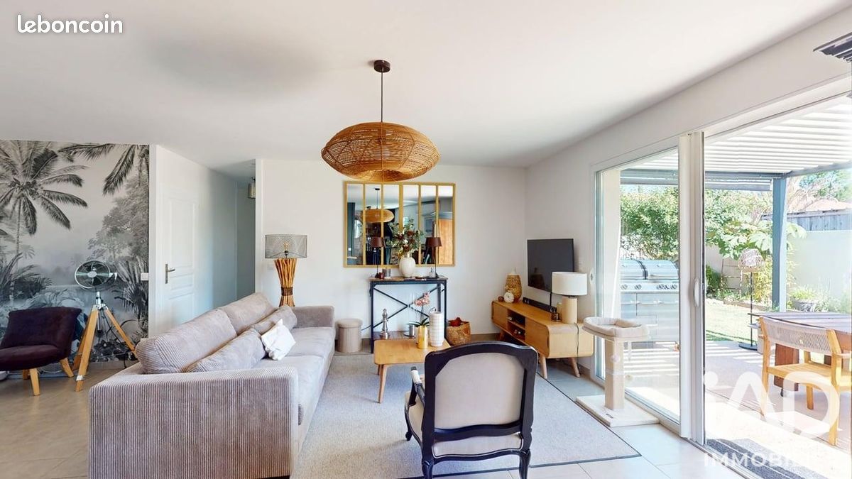 Maison 6 pièces 95 m² · à Angliers · 95 m² · 317 000 €