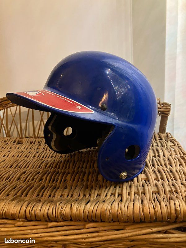Casque De Frappe Softball Rawlings – Taille Ajustable 6 3/8 à 7 1/8 – Couleur Bleu Marine – Occasion