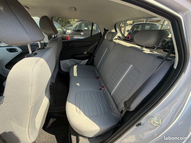 Hyundai i10 1.0 63 INTUITIVE 63CH (image 7)
