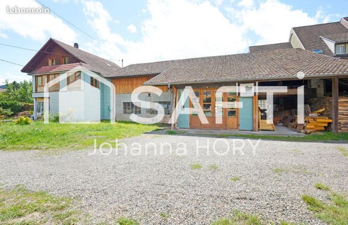 Maison 8 pièces 234 m²