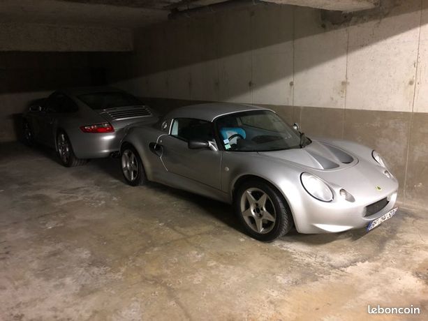 Double parking en enfilade 2,42m x 9.14m