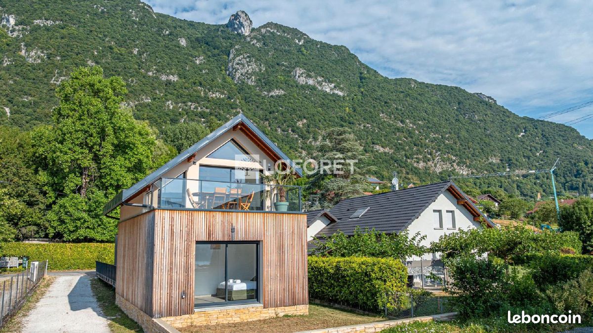 Maison 4 pièces 126 m² · à Bourdeau · 126 m² · 850 000 €