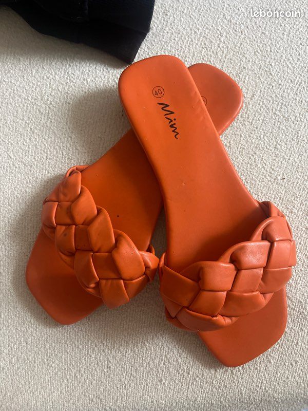Claquette d’été orange (image 1)