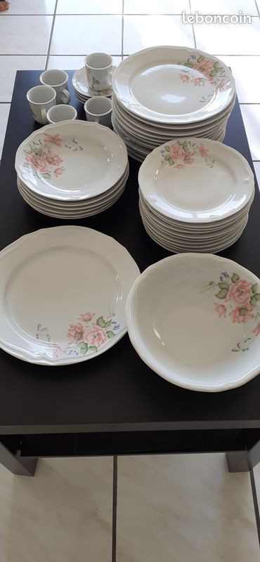 SERVICE VAISSELLE Faience de LIMOGES 40 piéces (image 6)