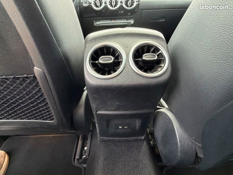 Mercedes Classe A 250 e AMG Line 1.3 160+102 8G-DCT Toit ouvrant Car (image 17)