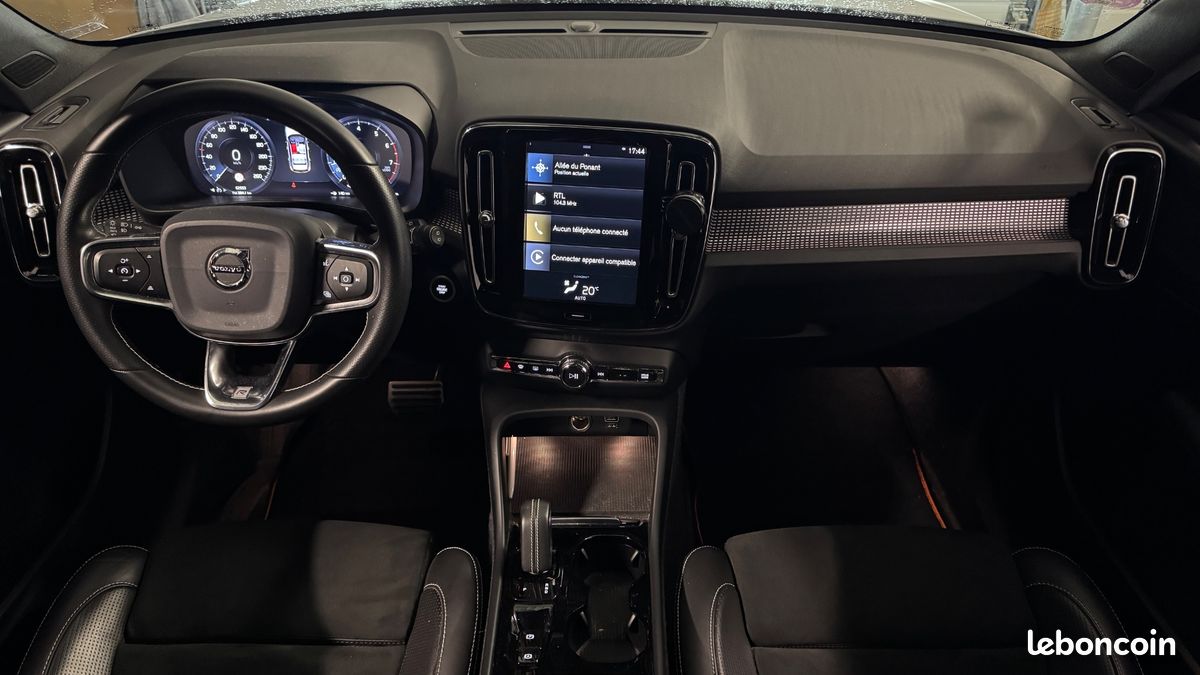 VOLVO XC40 1.5 T3 165ch R-DESIGN 2WD GEARTRONIC - TO PANO - CAMERA (image 3)