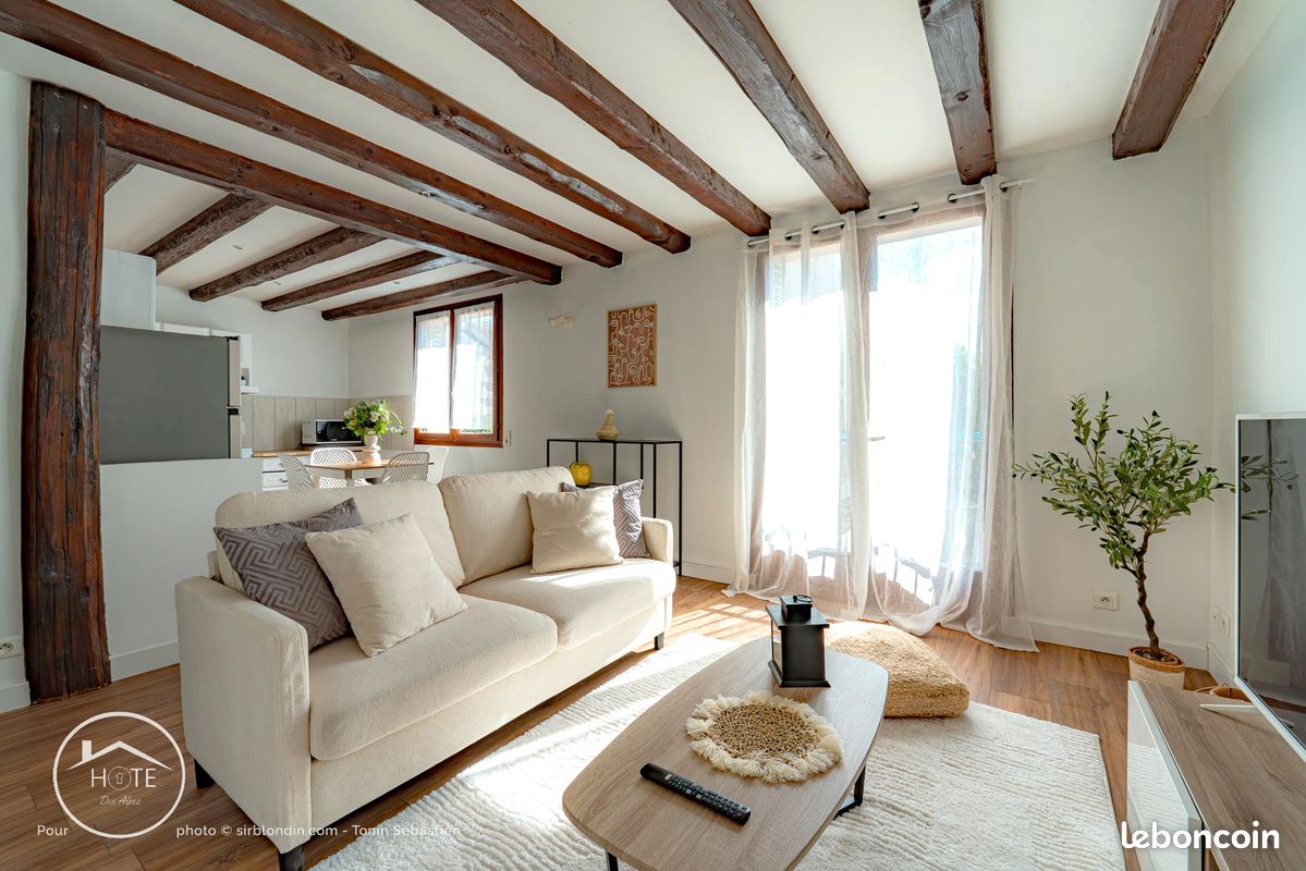 Appartement 3 pièces 60 m² · à Chambéry · 60 m² · 1 050 €