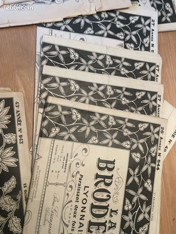 Lot De 8 Anciens Journaux La Broderie Pratique De Lyon (1931) - Modèles De Broderie Vintage, Occasion