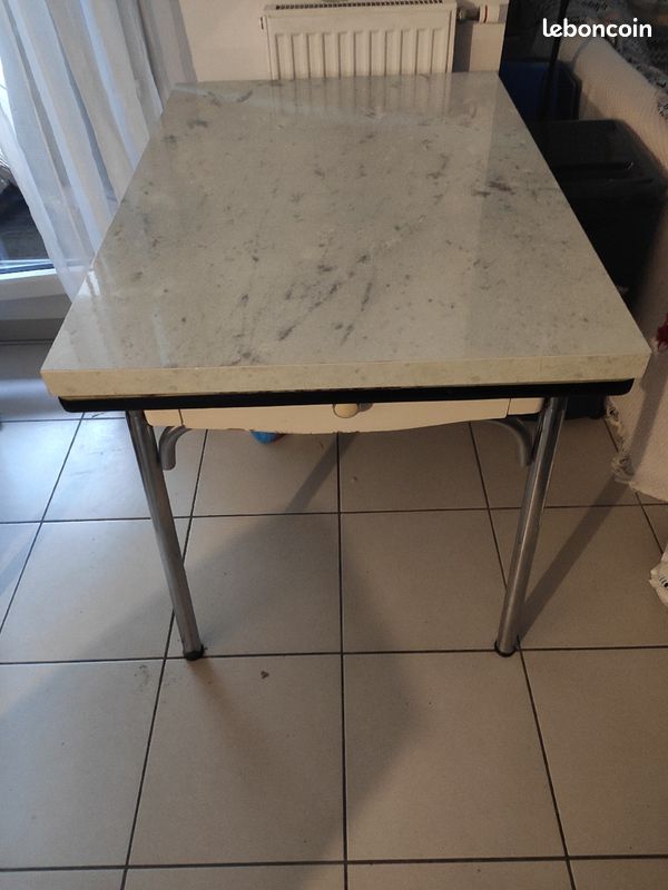 Donne table (image 1)
