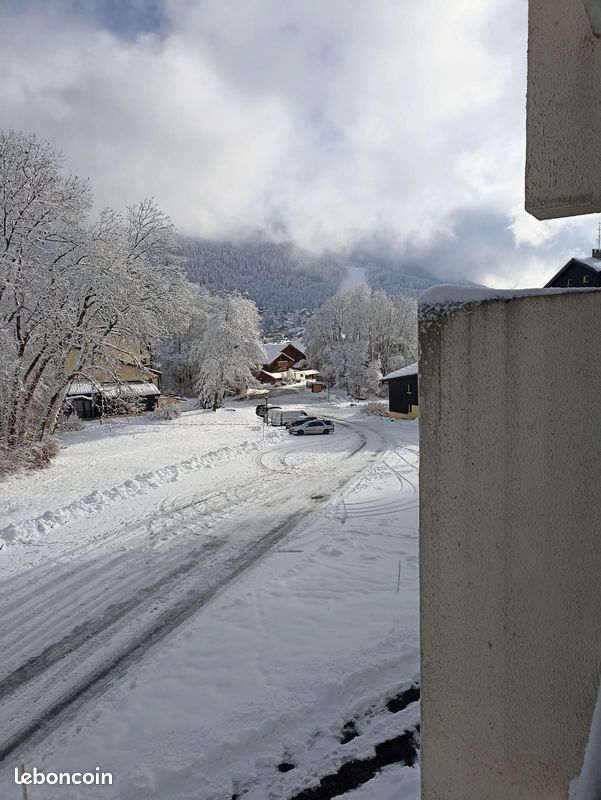 Location (image 7)