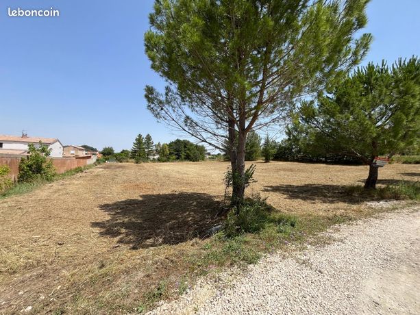 Terrain 1876 m² SAINT-HILAIRE-DE-BRETHMAS