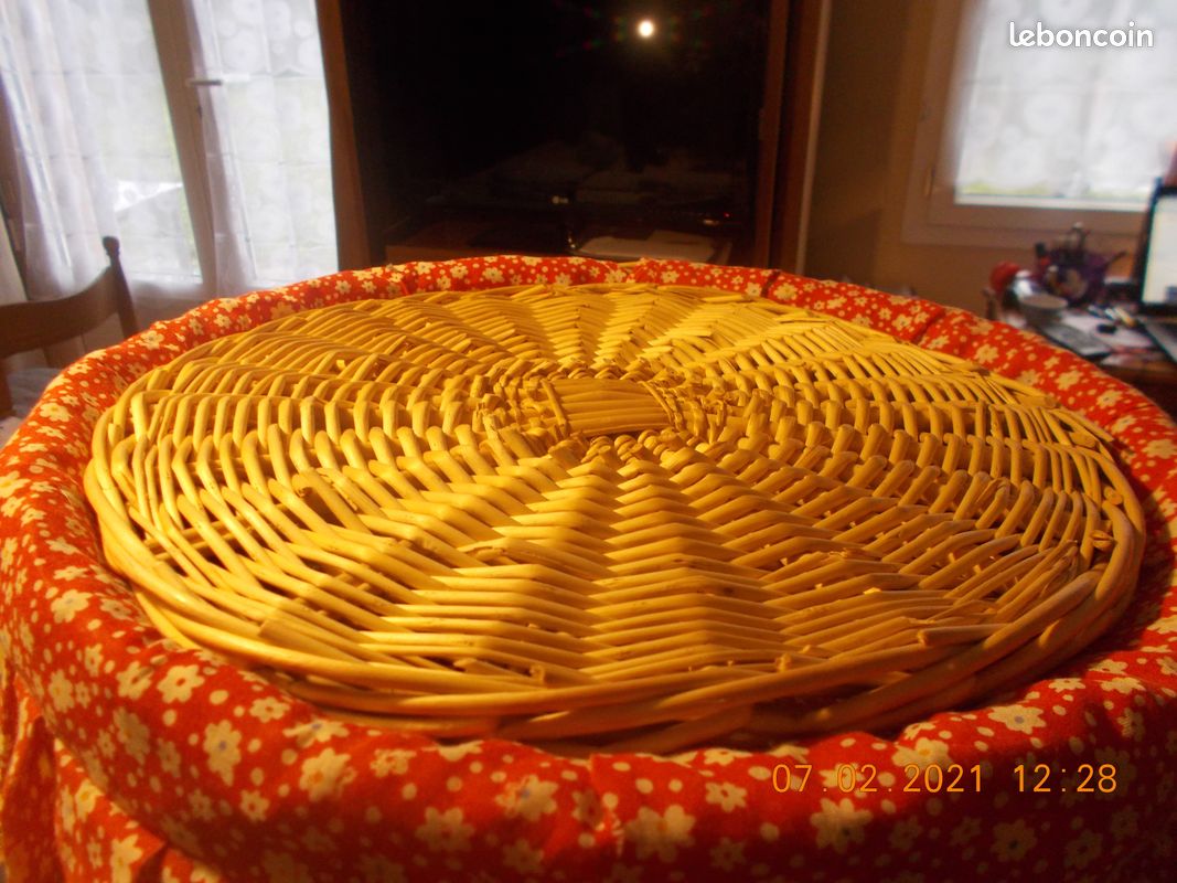 Coffre à jouets en osier, doublé tissu, Vintage fin année 1980 (image 3)