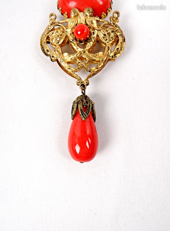Broche Vintage Otarie émaillée Rouge Et Or - Numéro 3678 - Occasion En Bon état