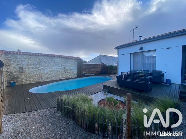 Maison 6 pièces 146 m² · à Saint-Michel-en-l'Herm · 146 m² · 246 000 €