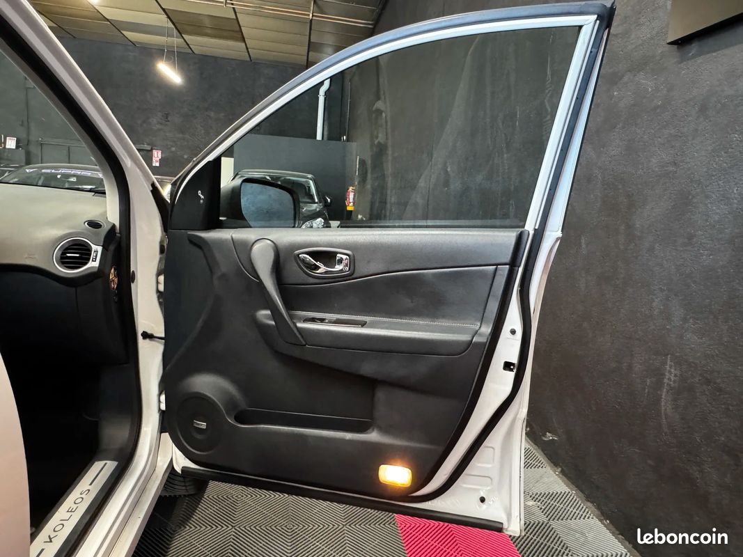 Renault KOLEOS Initiale LIMITED + ATTELAGE (image 33)
