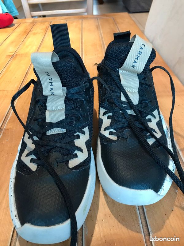 Chaussure de Basket-ball (image 1)