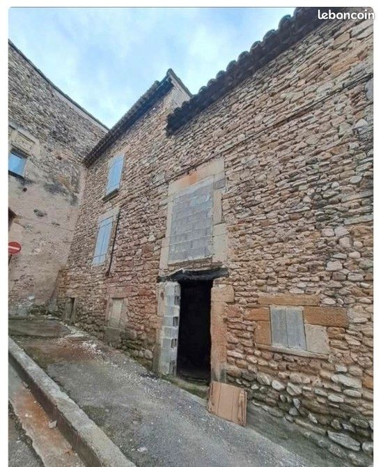 Maison 2 pièces 90 m² · à Valréas · 90 m² · 40 000 €