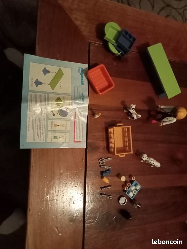 Playmobil 5970 valisette veterinaire et animaux 5e (image 1)