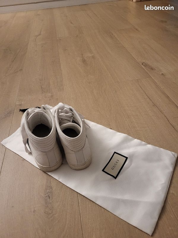 Paire de baskets montante Gucci déjà portée (image 2)