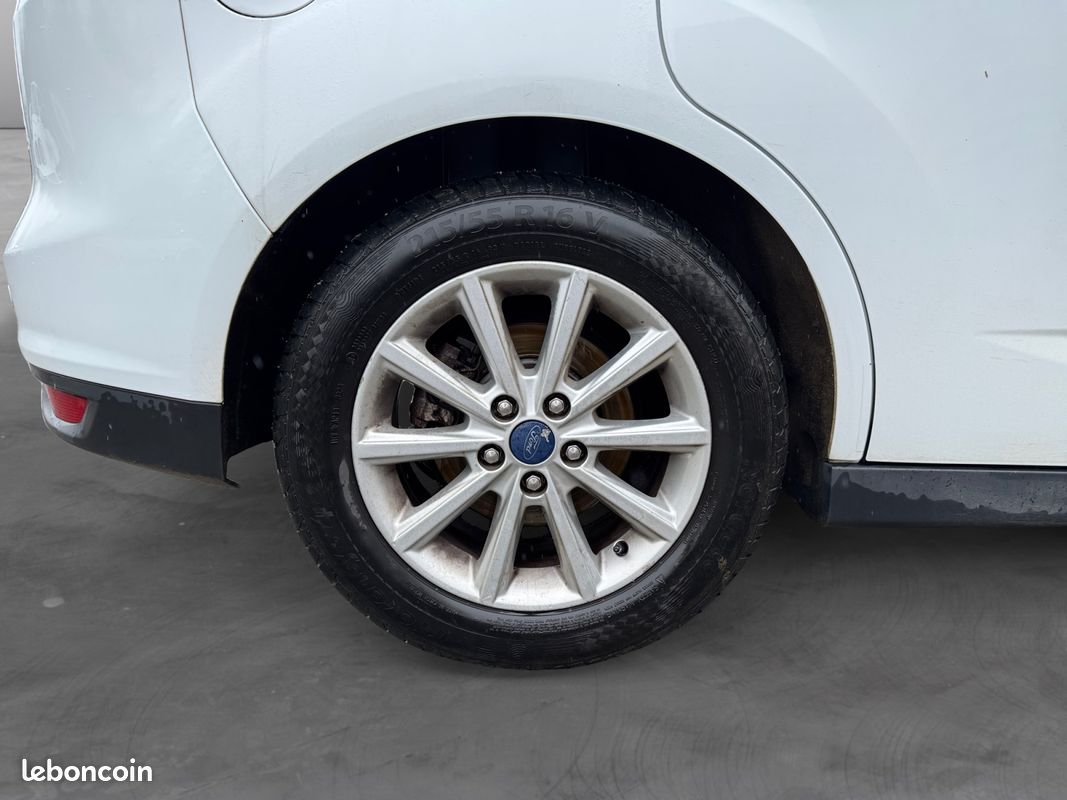 FORD C-MAX II 1.0 EcoBoost 125ch Stop&Start Titanium Régulateur Radar AR Bluetooth Garantie 12 mois (image 17)