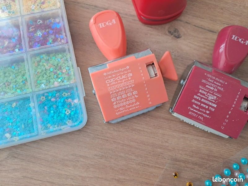 🎨✨ Gros lot de matériel de scrapbooking – Tampons & perforatrices ✨🎨 (image 5)