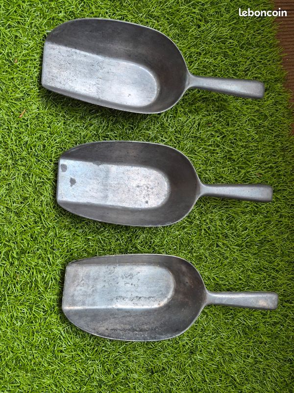 Pelle à Farine Aluminium - Spatules et pelles de Cuisine Professionnelles - La Toque d'Or