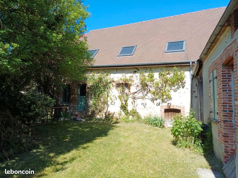 Maison 1 pièce 220 m² · à Barbuise · 220 m² · 75 000 €
