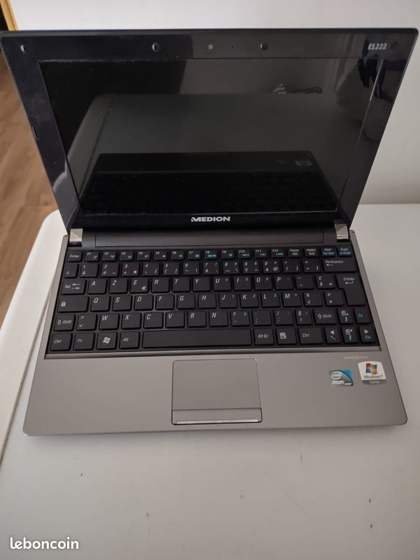 Ordinateur portable Medion Akoya e1222 (image 1)