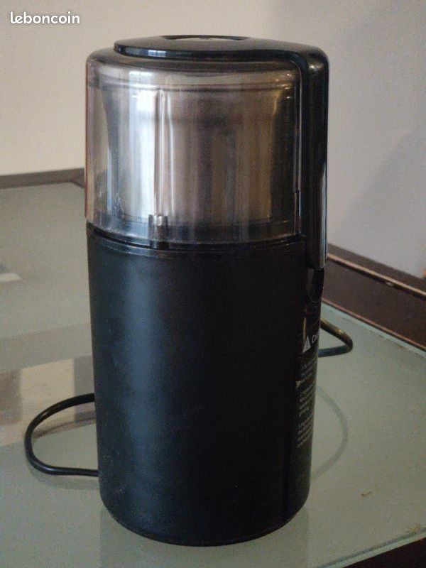 Moulin à épices (spice grinder) (image 1)