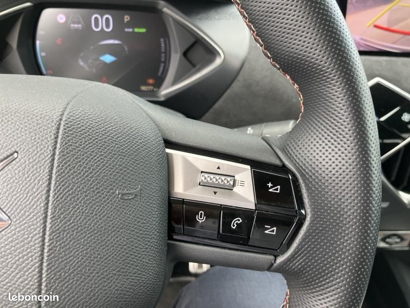 Ds DS 3 E-Tense 156ch Performance Line + / VISION 360 / PACK DRIVE ASSIST / Chargeur embarqué 11 kW (image 14)