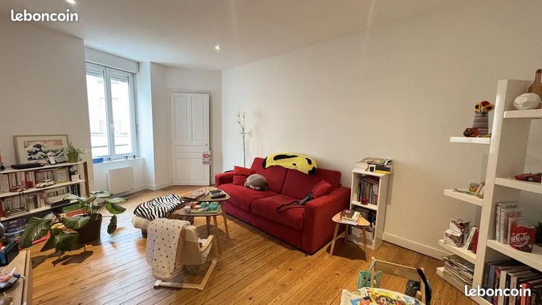 A louer appartement type 3 , place Giffard ( proche gare SNCF) — 3