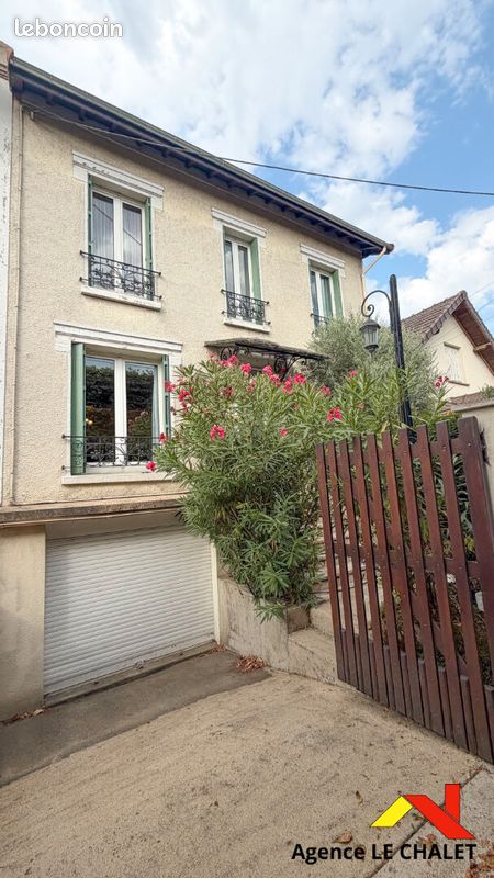 Maison 4 pièces 82 m² · à Villeneuve-le-Roi · 82 m² · 289 000 €