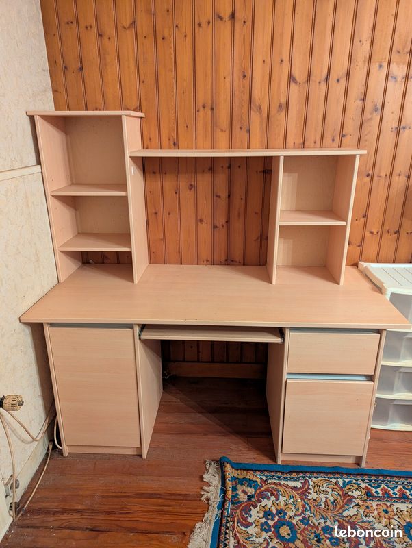 Bureau (image 1)