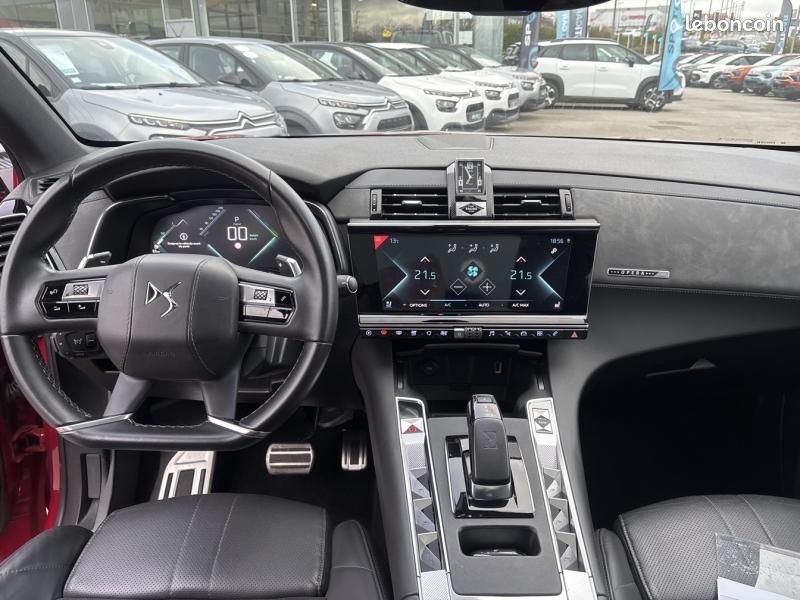 Ds DS 7 Crossback E-TENSE 4x4 300ch Grand Chic / TOIT OUVRANT / HIFI FOCAL / COFFRE ELECTRIQUE (image 24)
