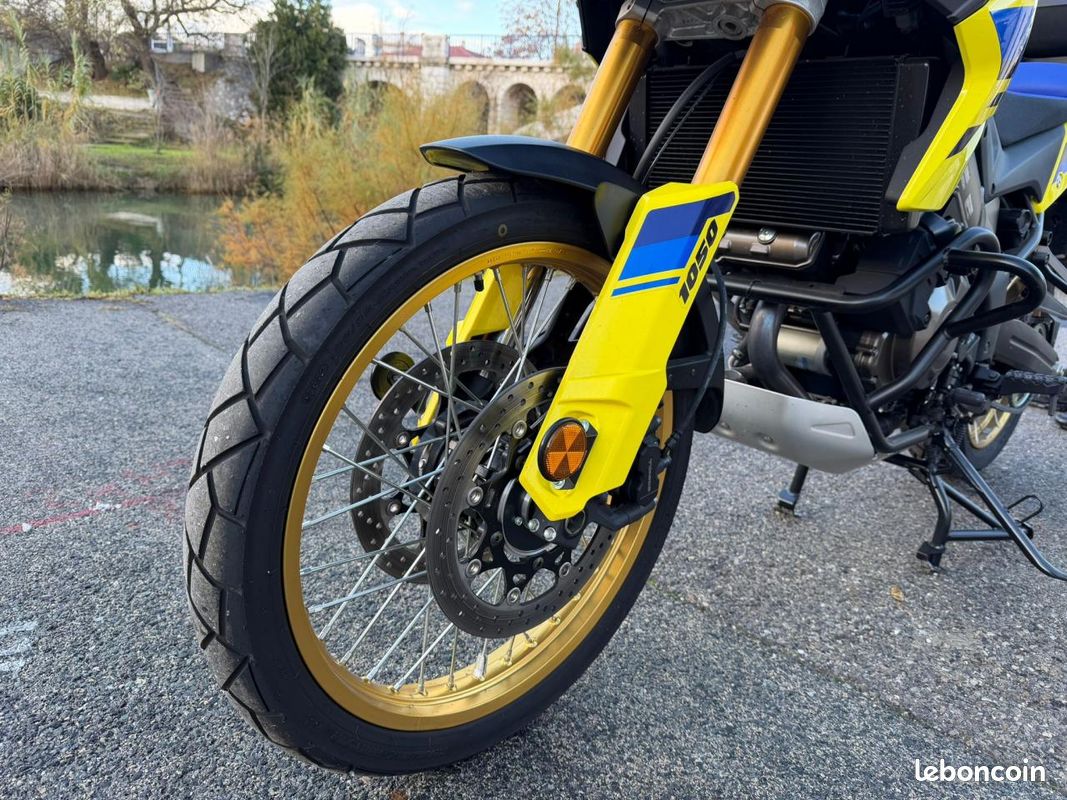 Suzuki dl v strom 1050 (image 11)
