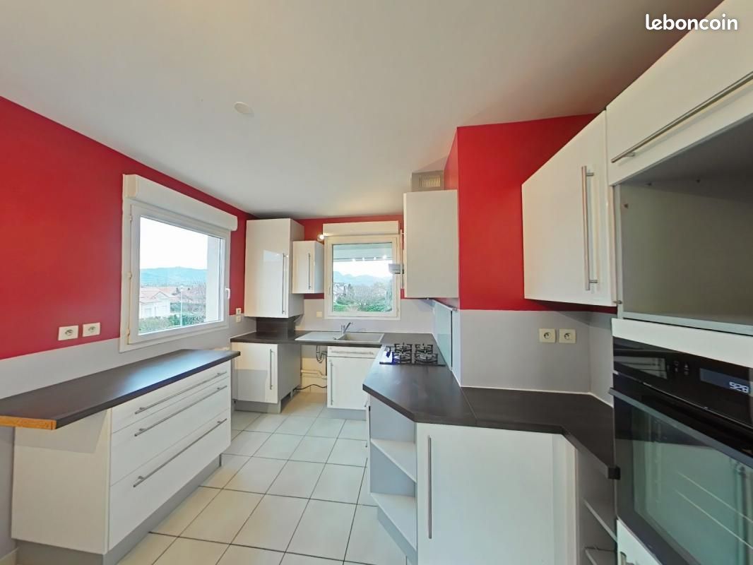 Maison 3 pièces 77 m² · à Reignier-Ésery · 77 m² · 1 380 €
