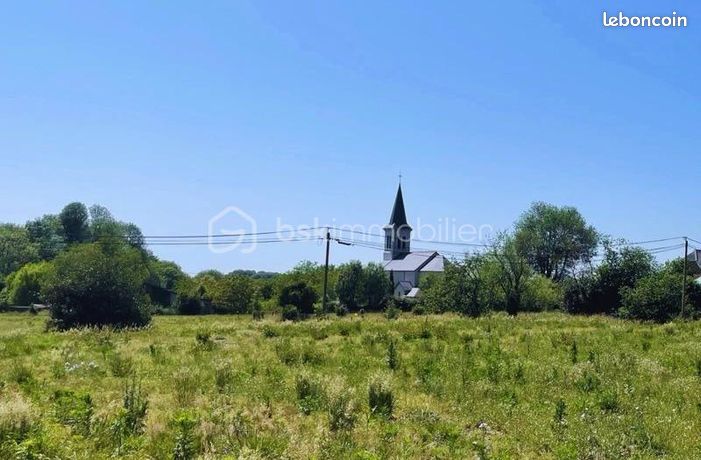 Terrain 2 219 m² Lombia