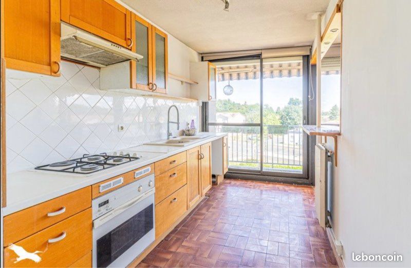 Appartement 3 pièces 75 m² · à Bruges · 75 m² · 1 000 €/mois
