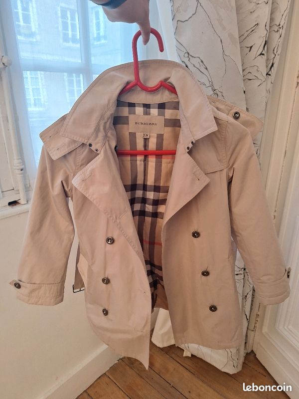 Veste Burberry Fille 126cm Vêtements - Main Image