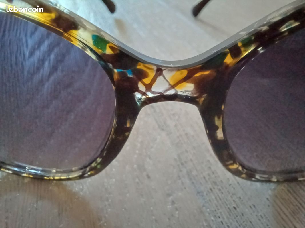 Lunettes femme avec etui souple (image 8)