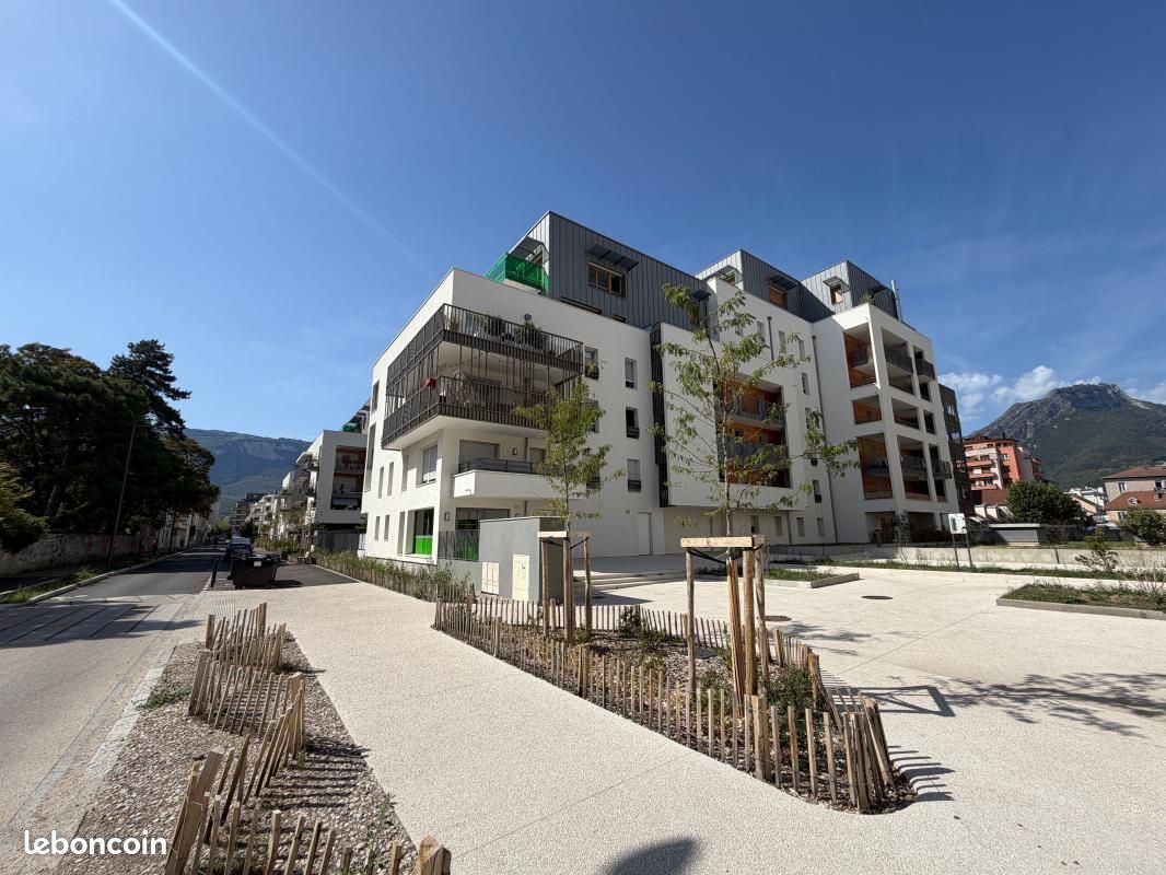 Appartement 3 pièces 67 m² · à Grenoble · 67 m² · 299 000 €
